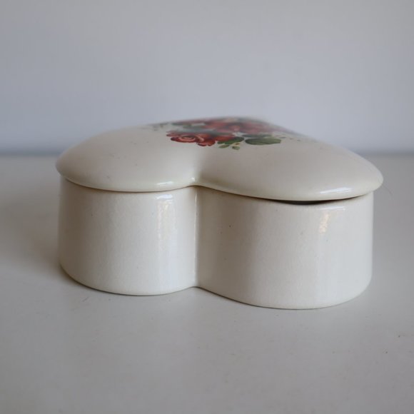 Vintage Heart Shaped Ceramic Jewelry Box - Picture 6 of 16